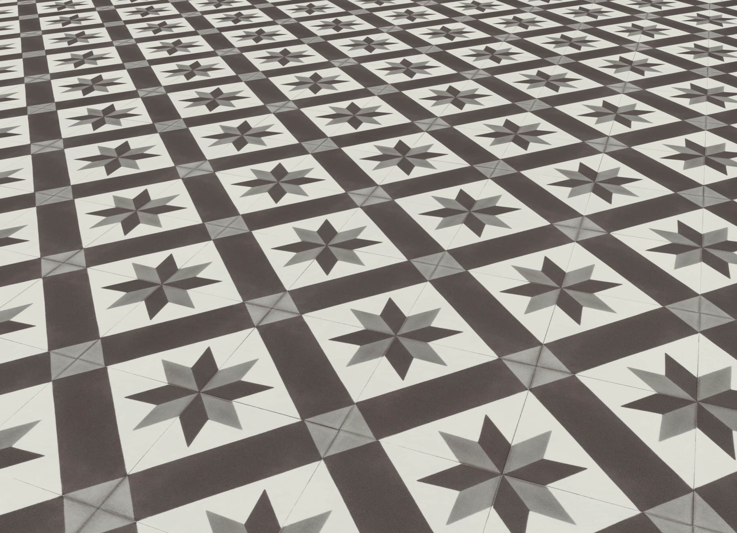 Cordoba Black and White