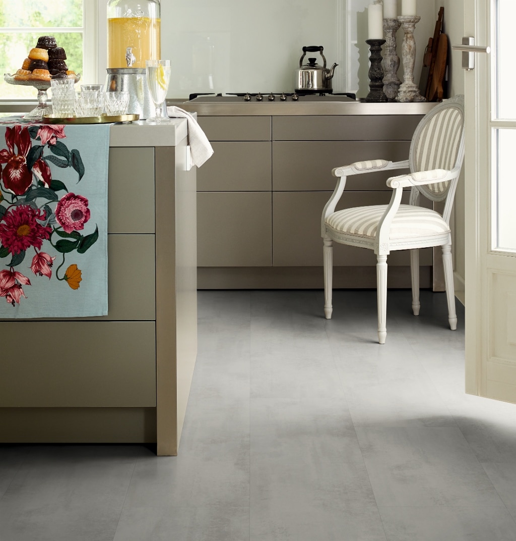 EDF810 Chromix stříbrný